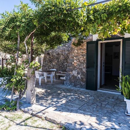 Palacca, Trullo Salentino Andrano Exterior foto