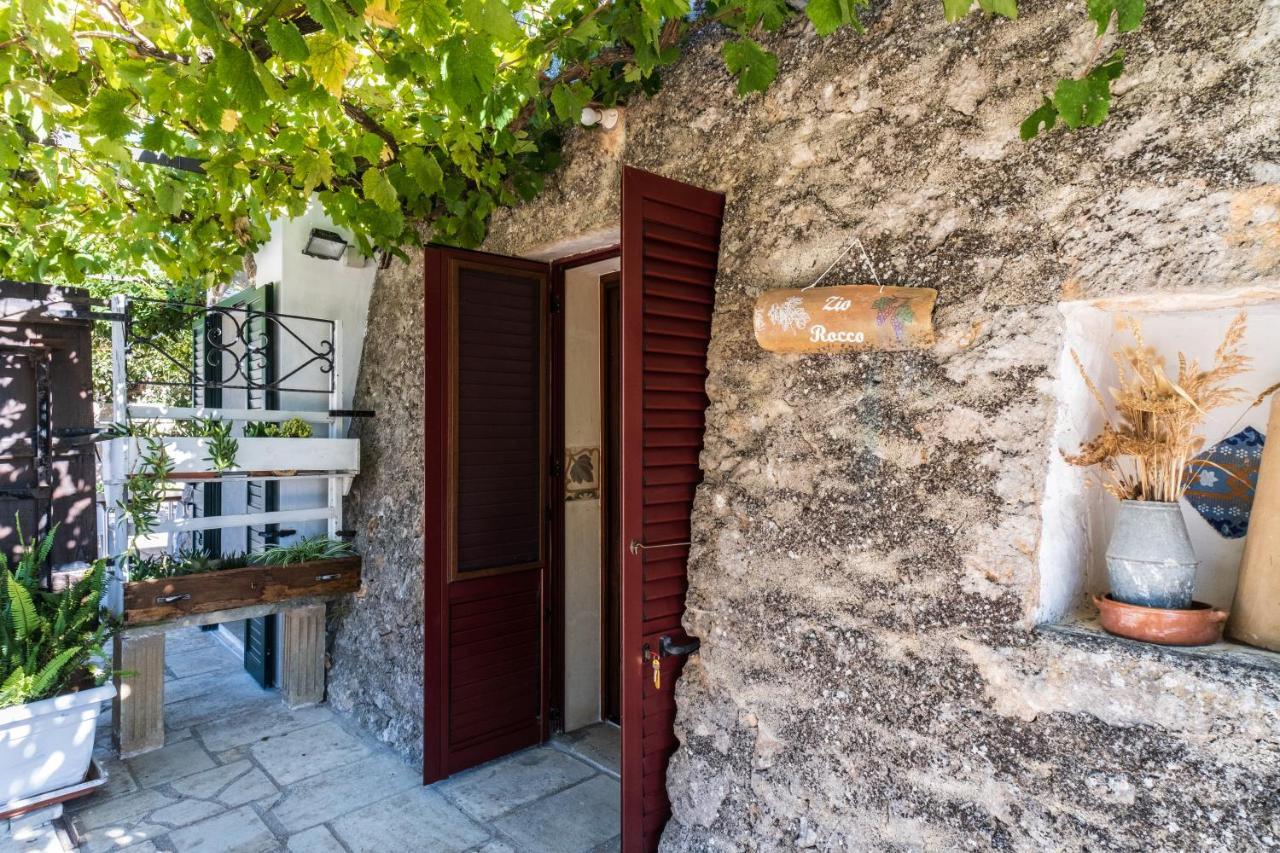 Palacca, Trullo Salentino Andrano Exterior foto
